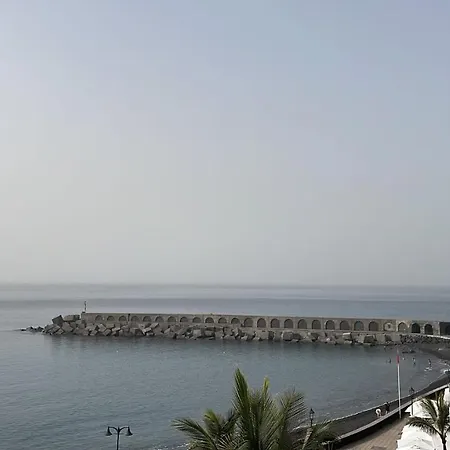 Atico El Wiro דירה